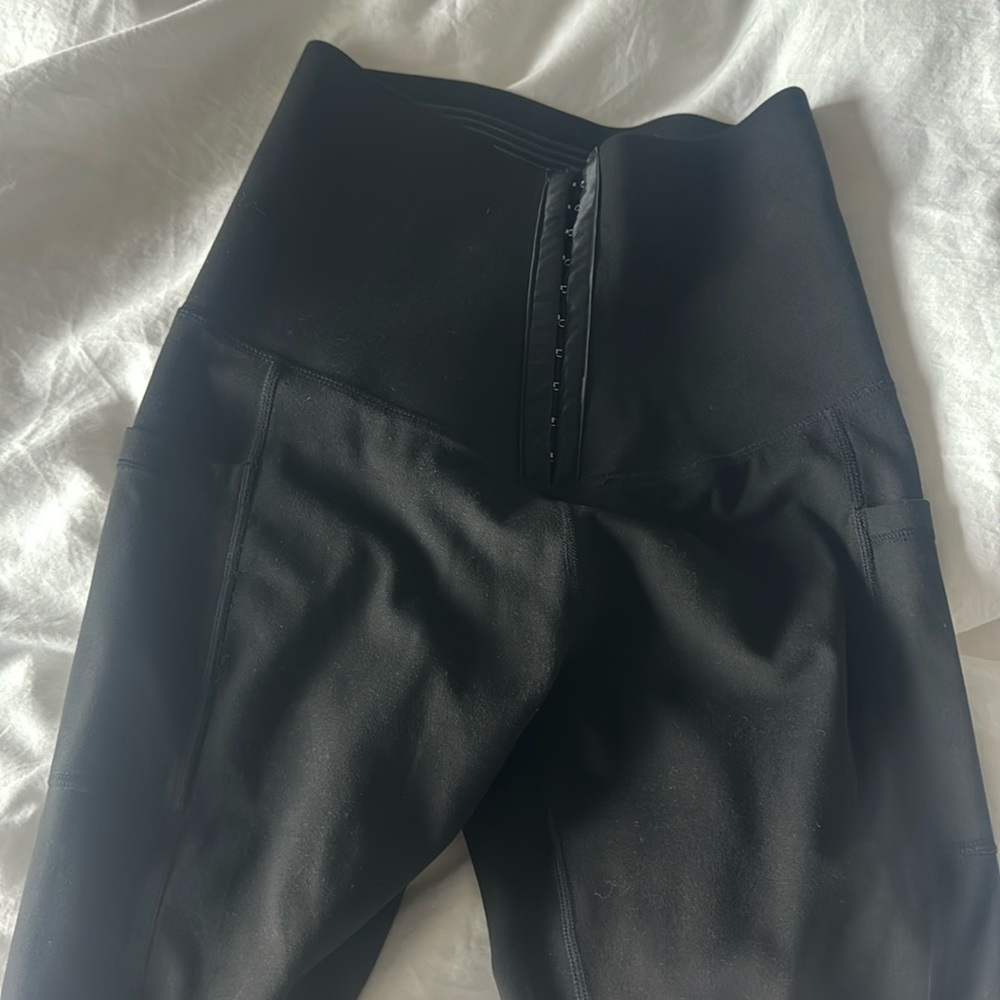 Leggings with corset build in size medium